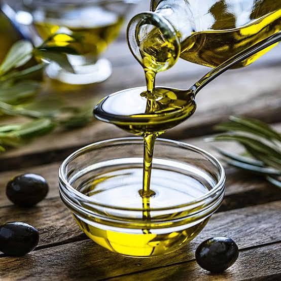 Έξτρα παρθένο Ελαιόλαδο Παραγωγής μας